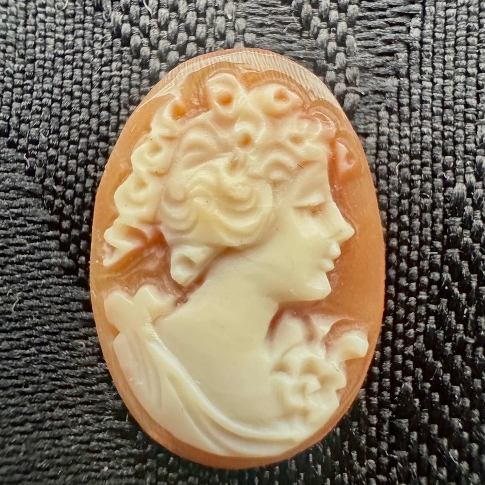 Vintage-Style Cream and Peach Cameo vintage, antique , wi an opal
